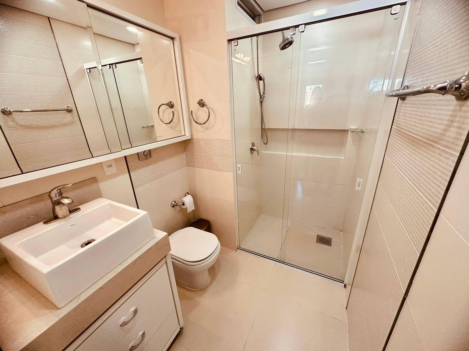 Apartamento à venda com 3 quartos, 162m² - Foto 17