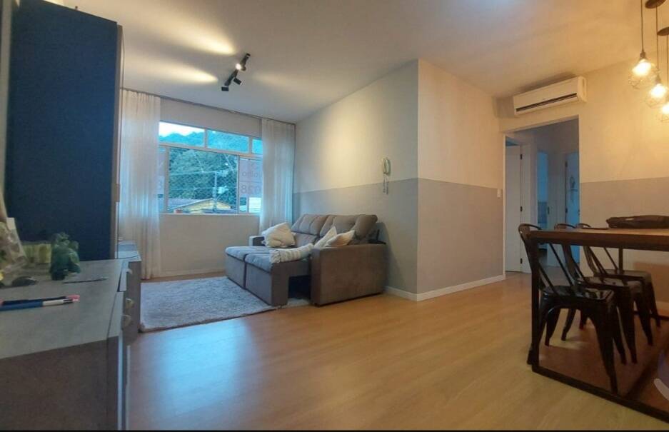 Apartamento à venda com 3 quartos, 73m² - Foto 2