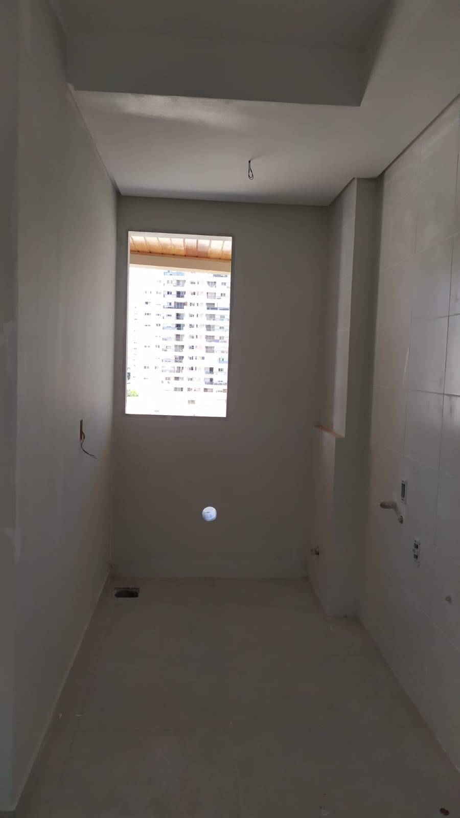 Apartamento à venda com 2 quartos, 69m² - Foto 7