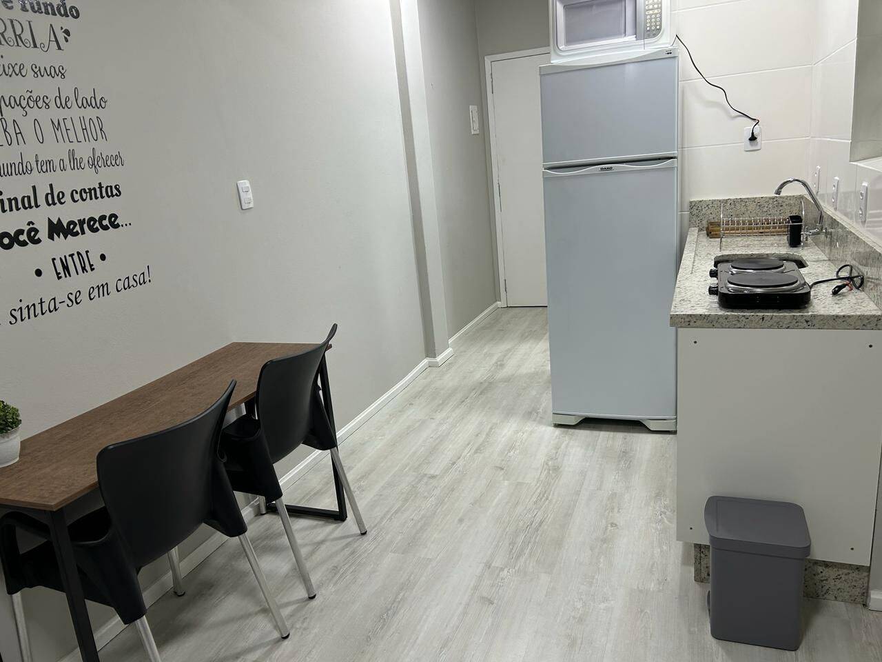 Apartamento à venda com 1 quarto, 40m² - Foto 2