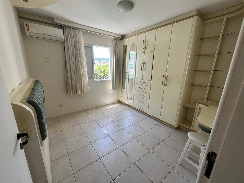 Apartamento à venda com 3 quartos, 87m² - Foto 6