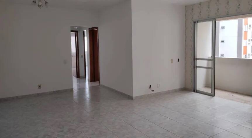 Apartamento à venda com 3 quartos, 97m² - Foto 2