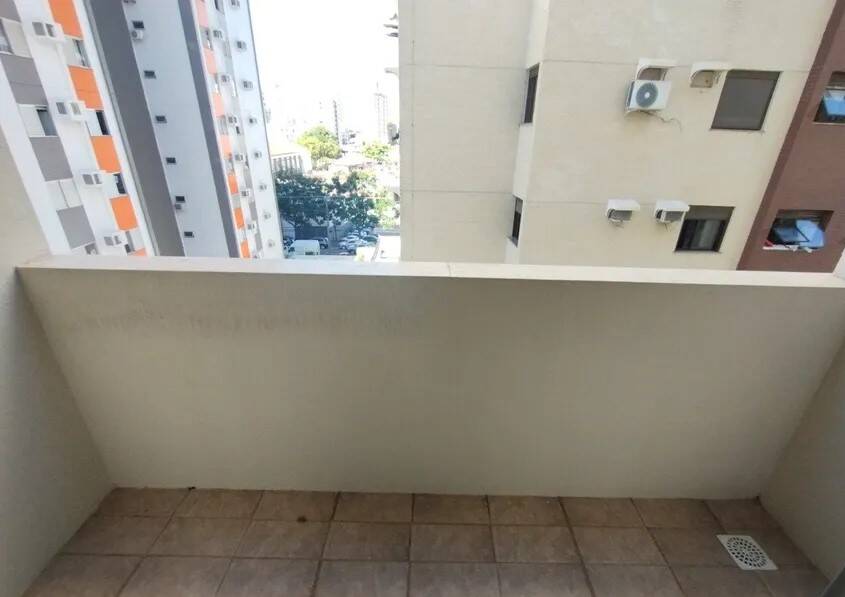 Apartamento à venda com 3 quartos, 97m² - Foto 3