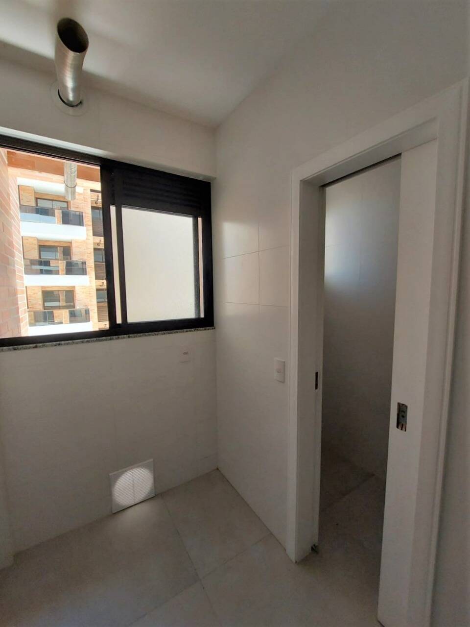 Apartamento à venda com 3 quartos, 108m² - Foto 18