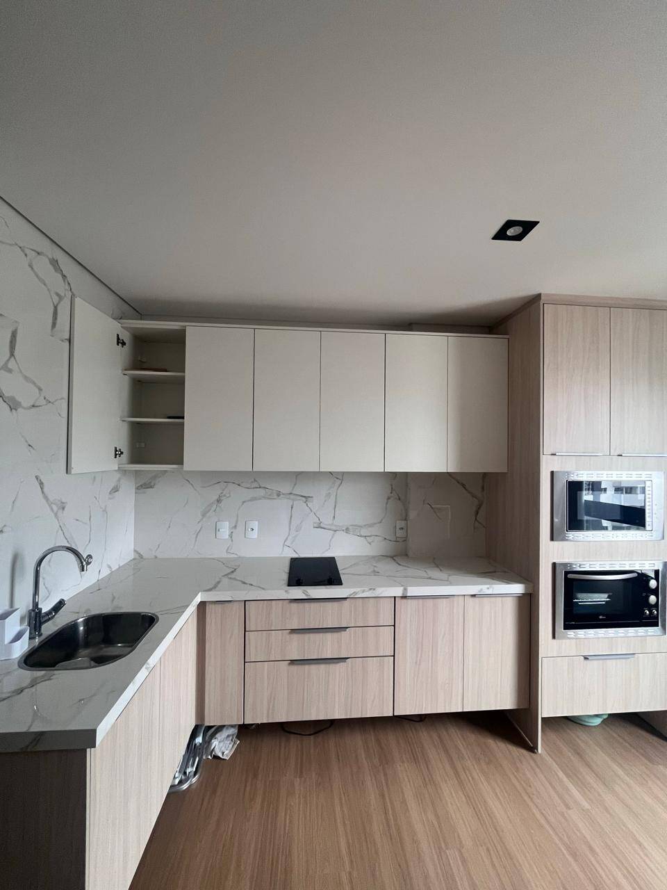 Apartamento à venda com 1 quarto, 39m² - Foto 3