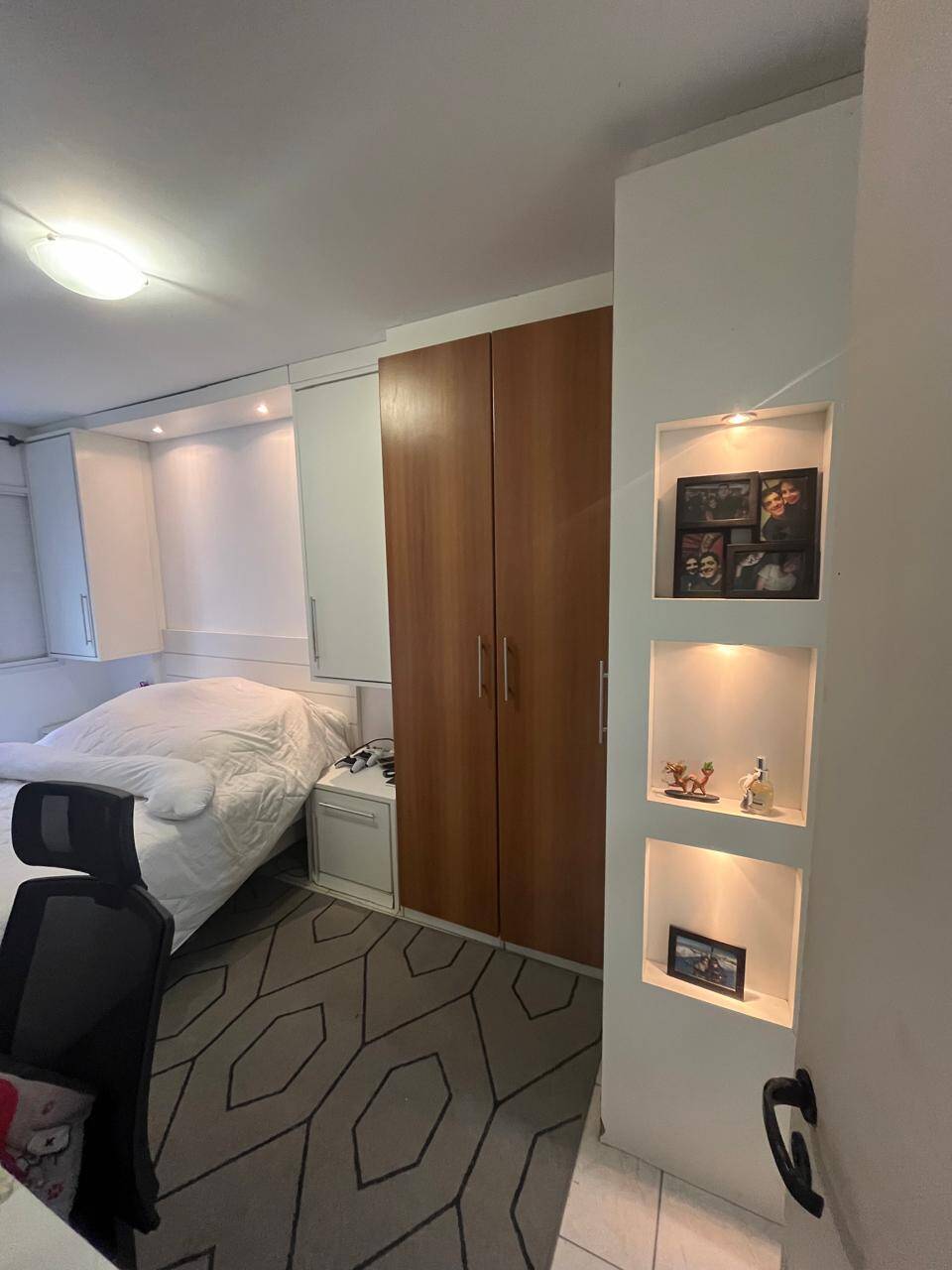 Apartamento à venda com 2 quartos, 72m² - Foto 9