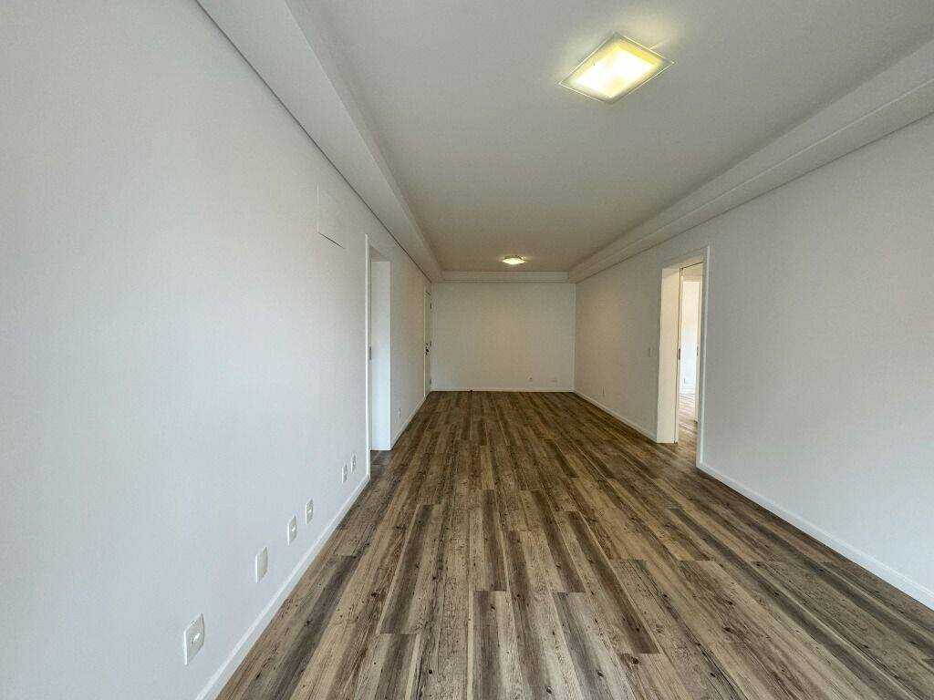 Apartamento à venda com 3 quartos, 93m² - Foto 8