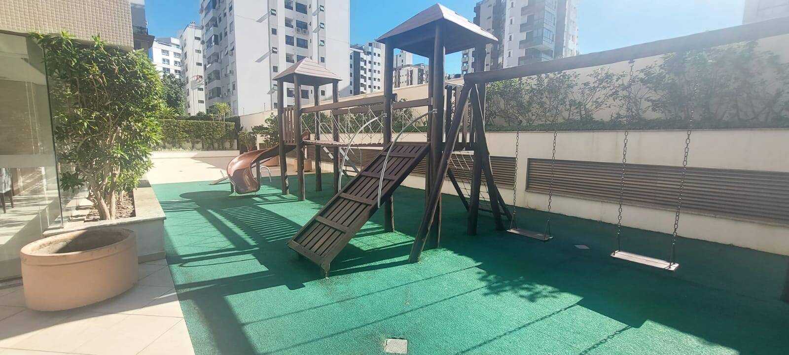 Apartamento à venda com 3 quartos, 93m² - Foto 22