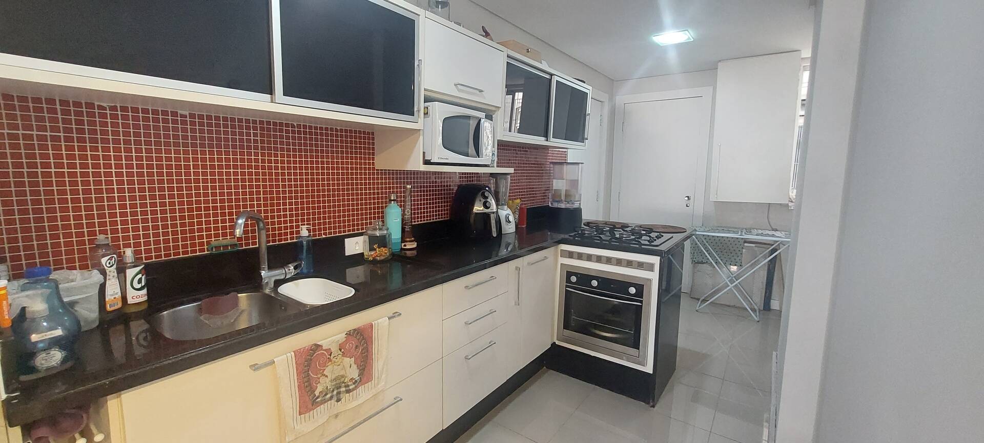 Apartamento à venda com 3 quartos, 96m² - Foto 7