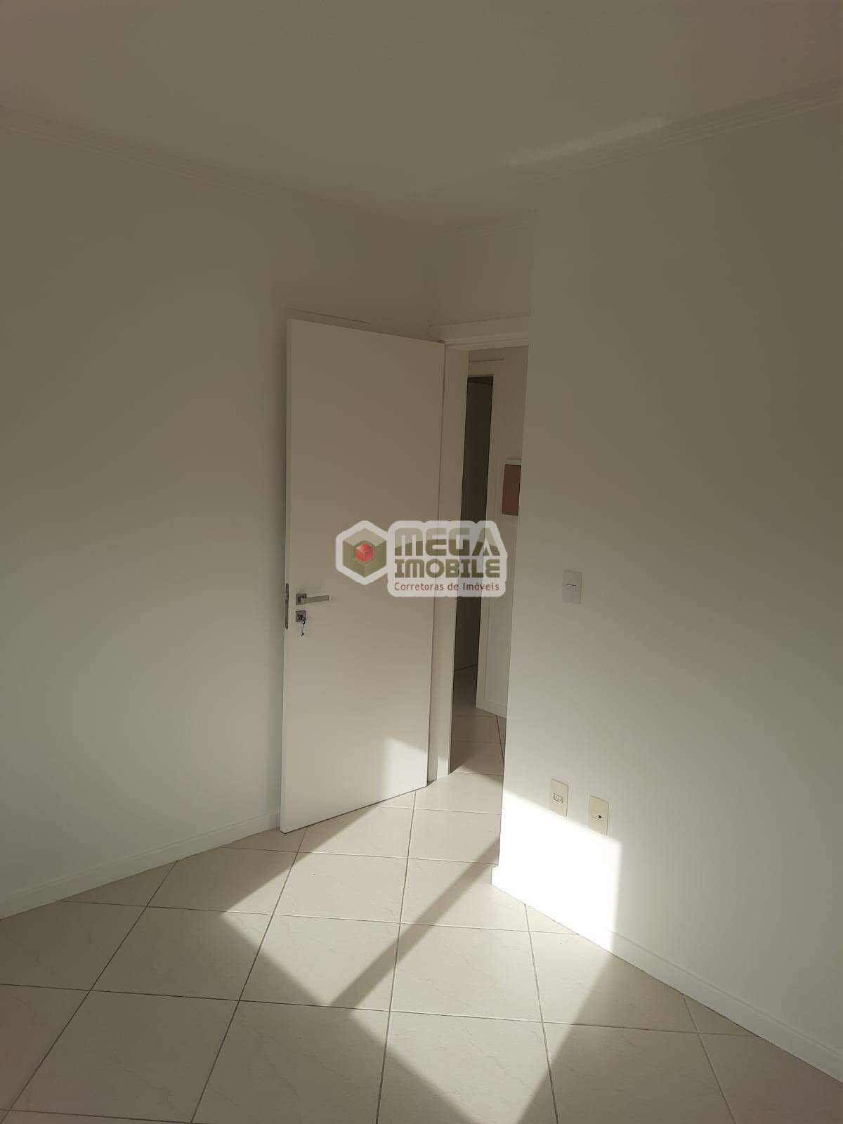 Apartamento à venda com 3 quartos, 160m² - Foto 13