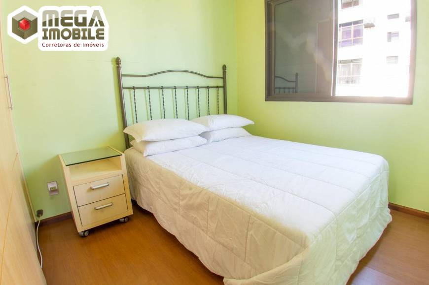 Apartamento à venda com 2 quartos, 77m² - Foto 11