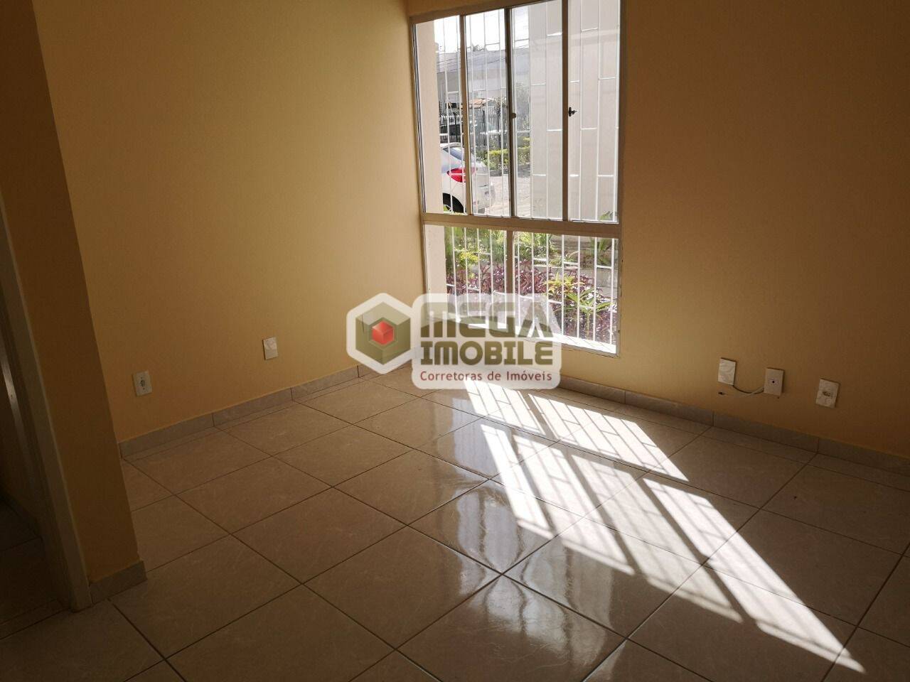 Apartamento à venda com 3 quartos, 70m² - Foto 2