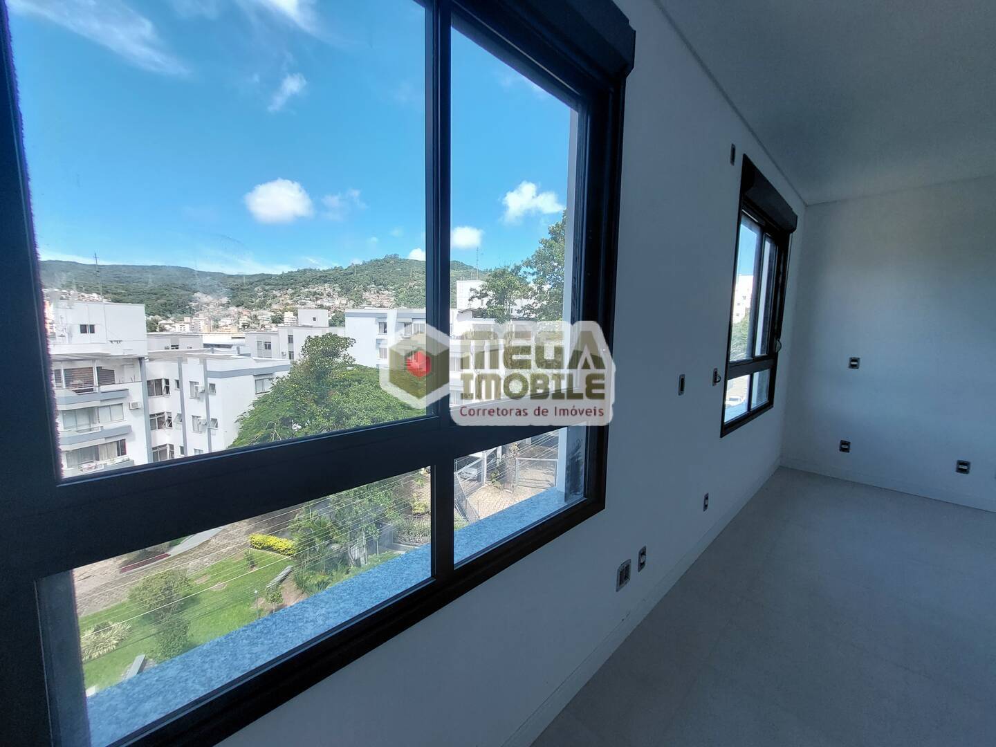 Apartamento à venda com 1 quarto, 35m² - Foto 11