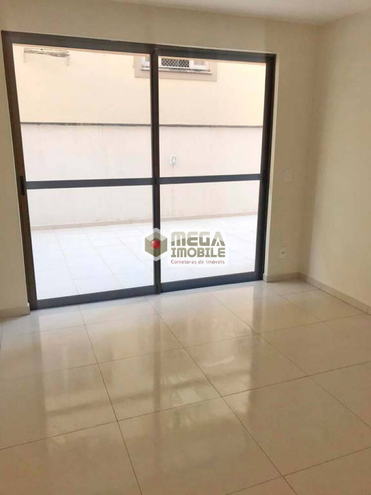 Apartamento à venda com 2 quartos, 105m² - Foto 2