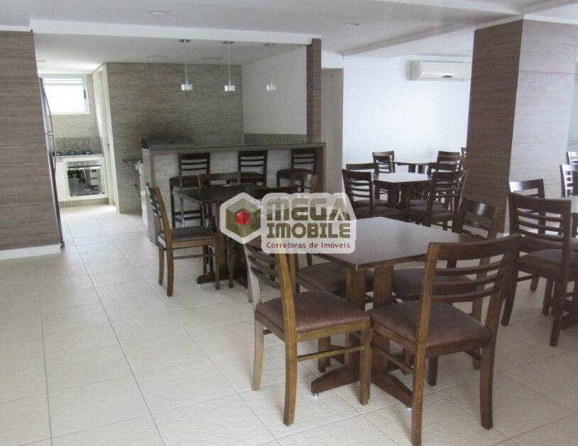 Apartamento à venda com 2 quartos, 70m² - Foto 41