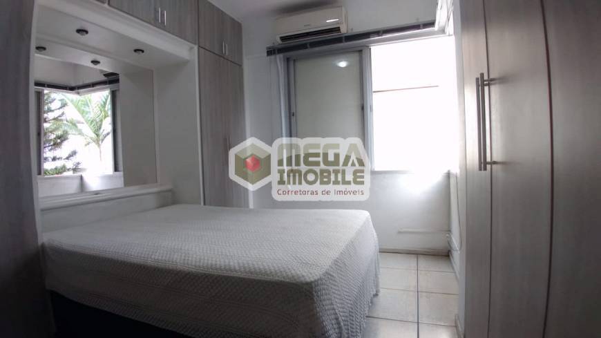 Apartamento à venda com 3 quartos, 74m² - Foto 8