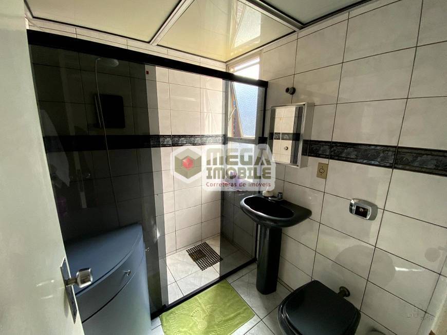 Apartamento à venda com 3 quartos, 74m² - Foto 17