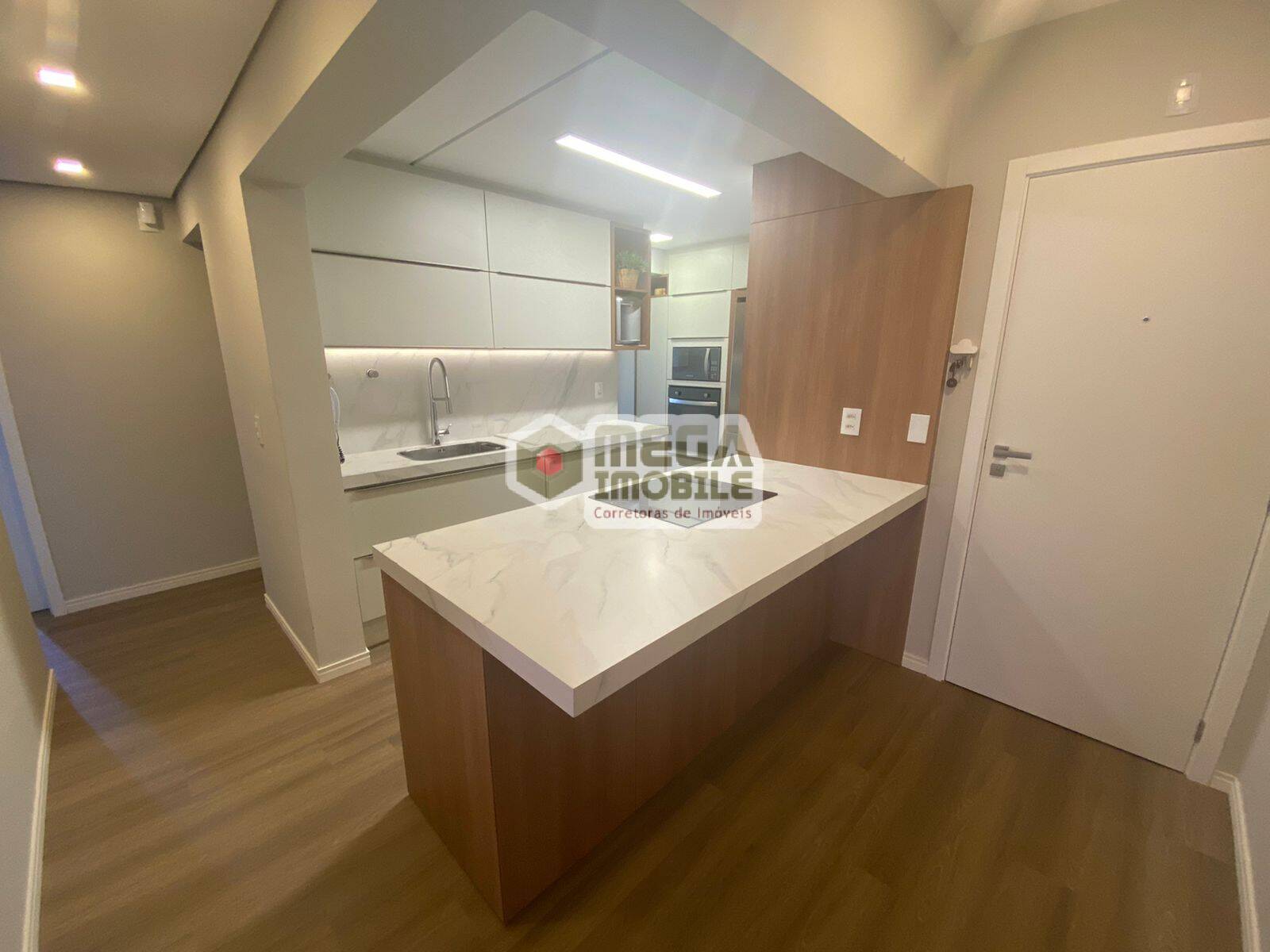 Apartamento à venda com 2 quartos, 80m² - Foto 6