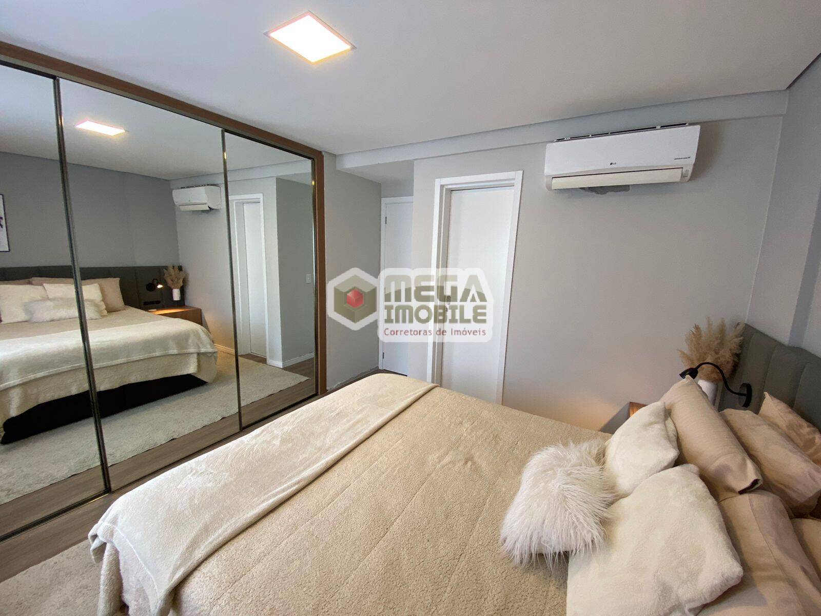 Apartamento à venda com 2 quartos, 80m² - Foto 14