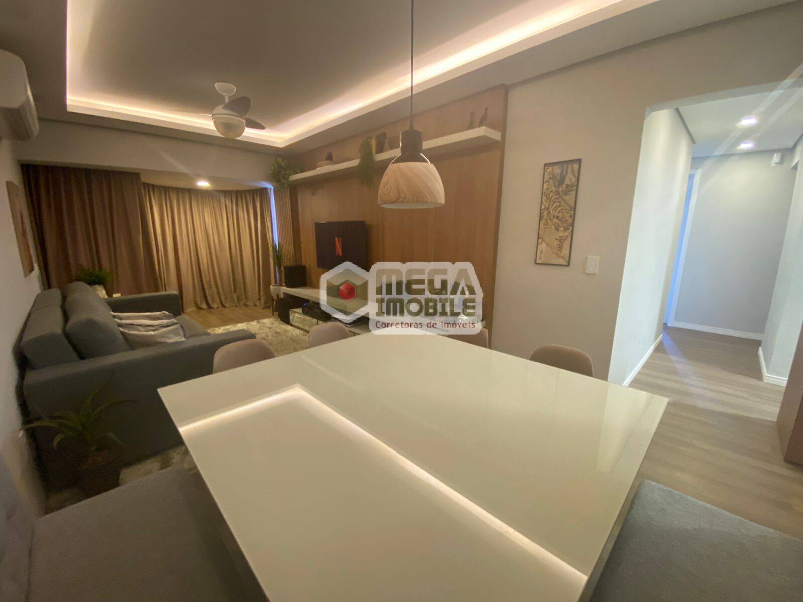 Apartamento à venda com 2 quartos, 80m² - Foto 3