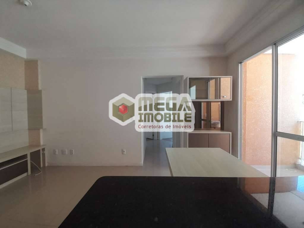 Apartamento à venda, 69m² - Foto 2