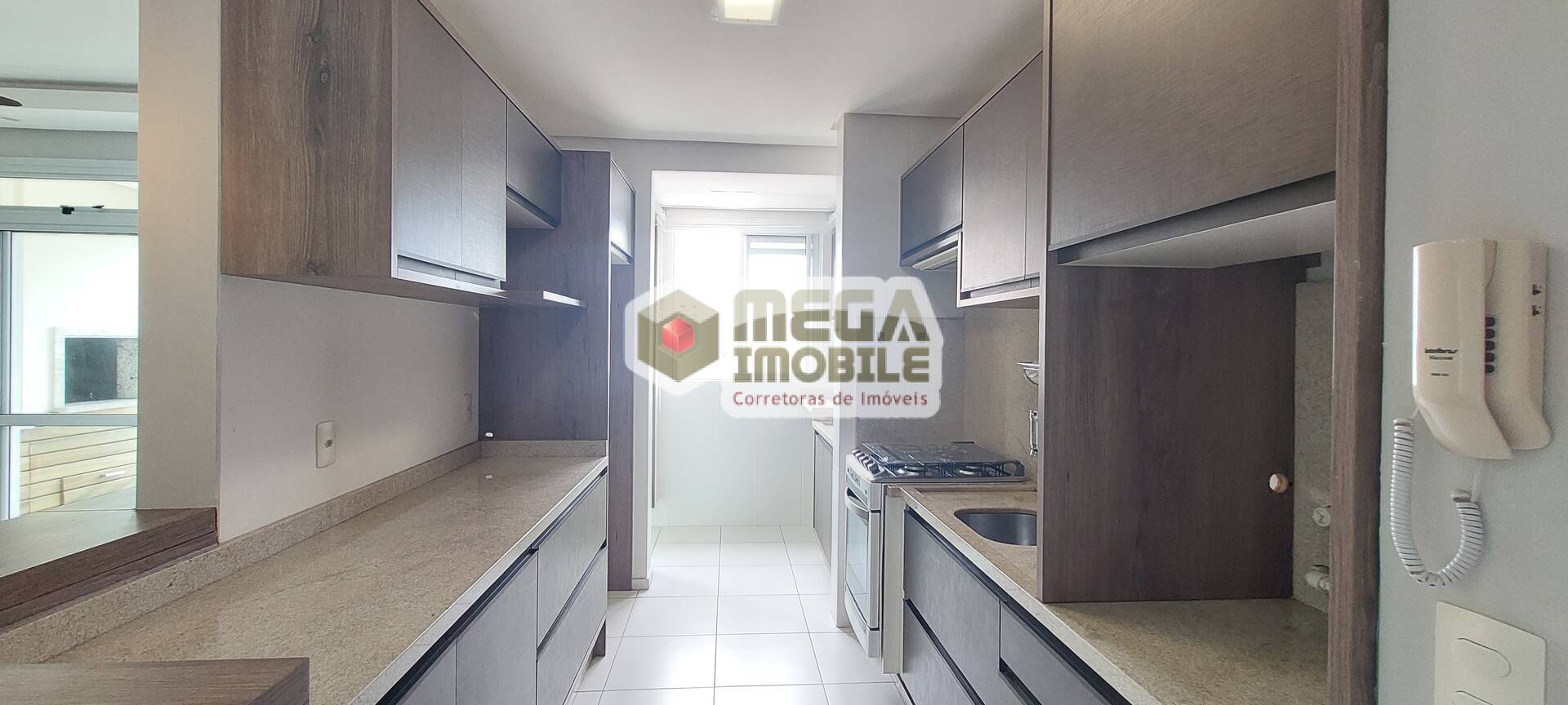 Apartamento à venda com 2 quartos, 70m² - Foto 5