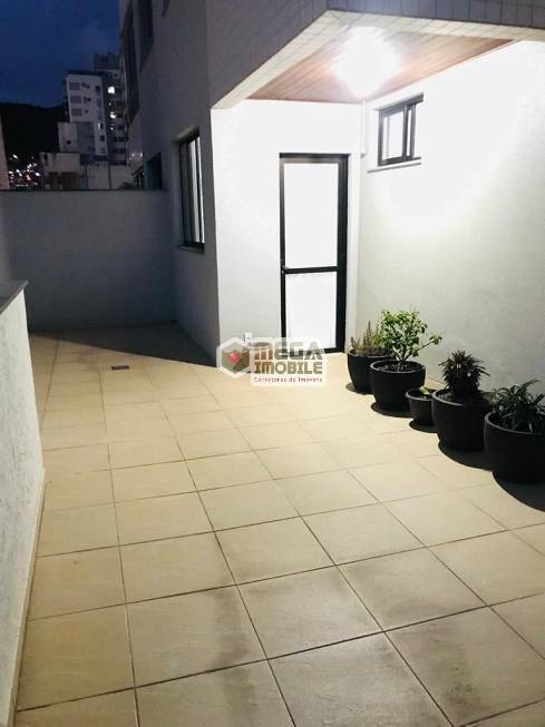 Apartamento à venda com 2 quartos, 113m² - Foto 3