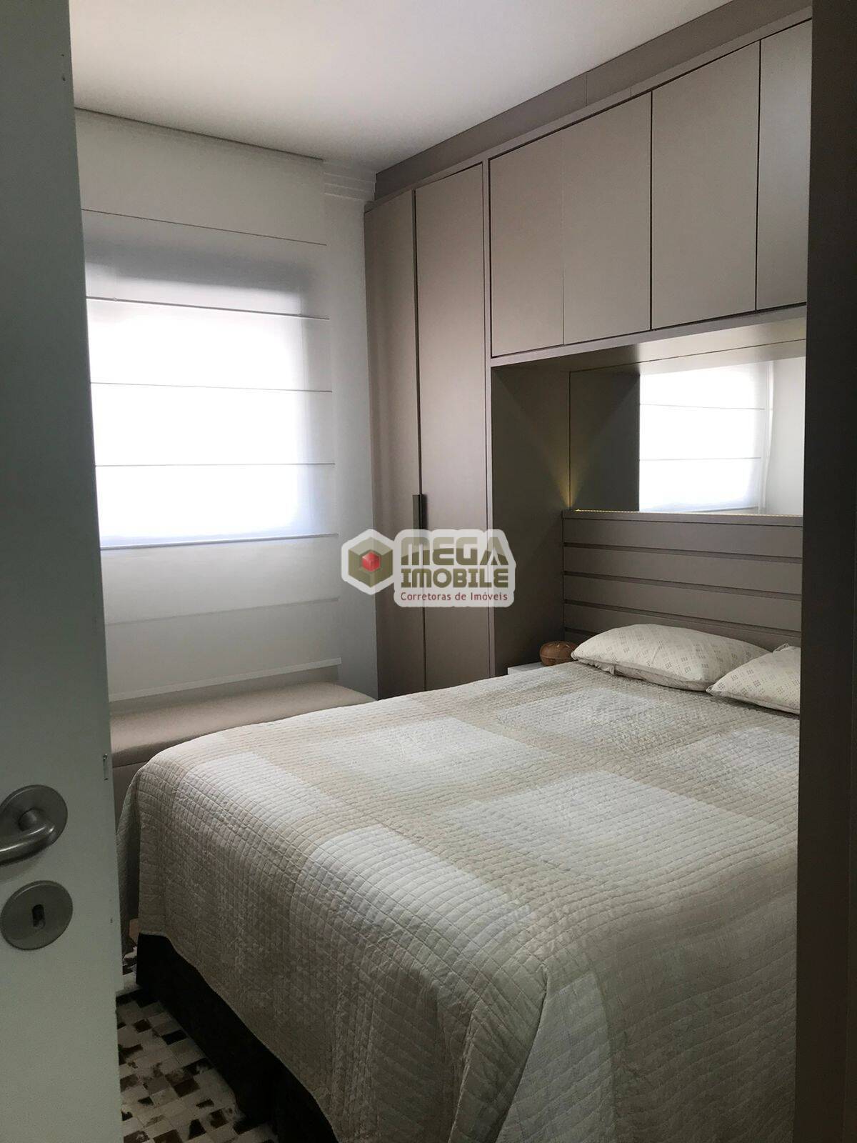 Apartamento à venda com 2 quartos, 69m² - Foto 12