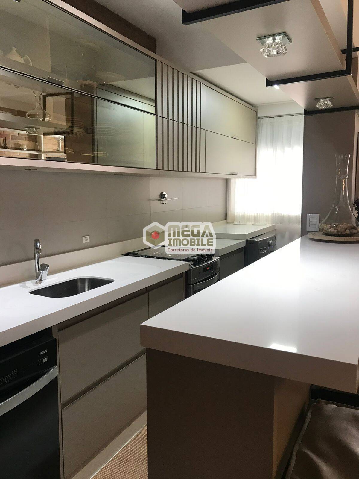 Apartamento à venda com 2 quartos, 69m² - Foto 5