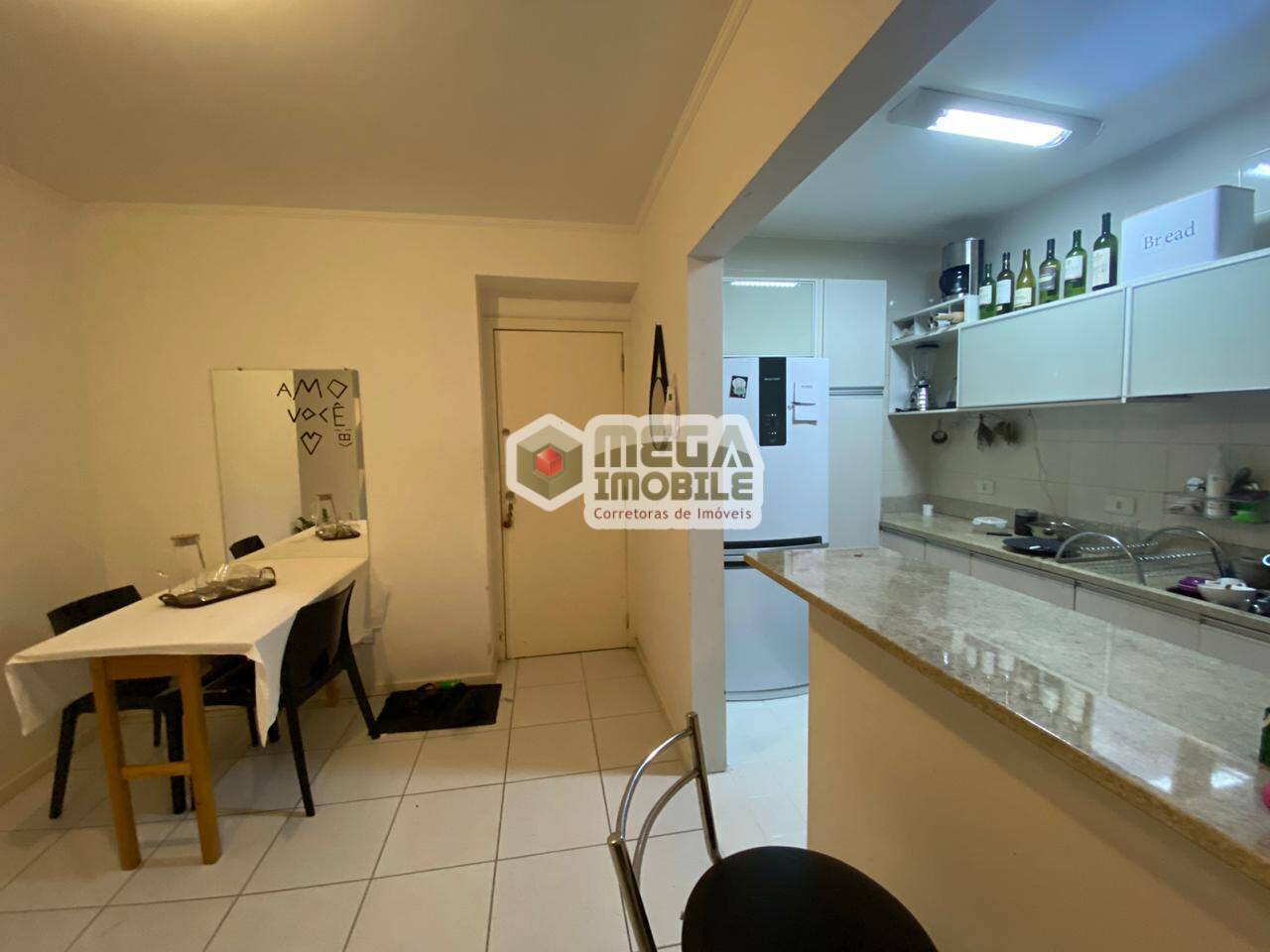 Apartamento à venda com 2 quartos, 65m² - Foto 2