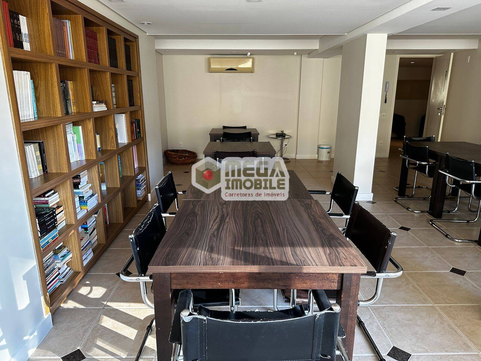 Apartamento à venda com 3 quartos, 76m² - Foto 6