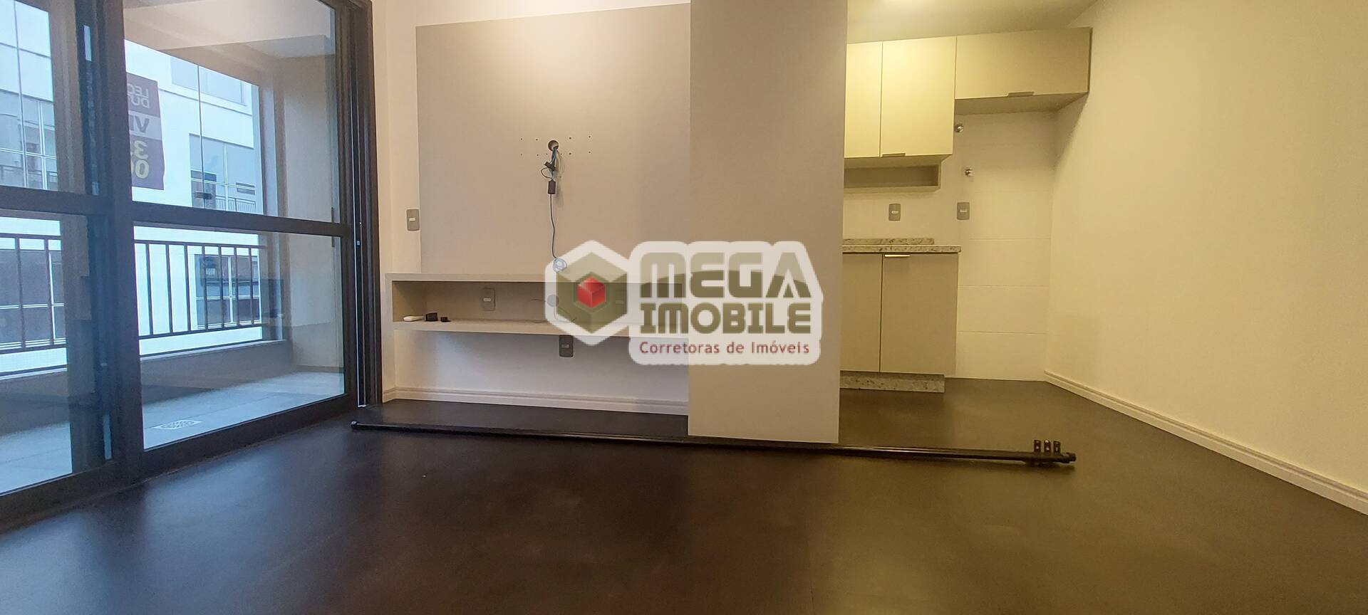 Apartamento à venda com 2 quartos, 72m² - Foto 3