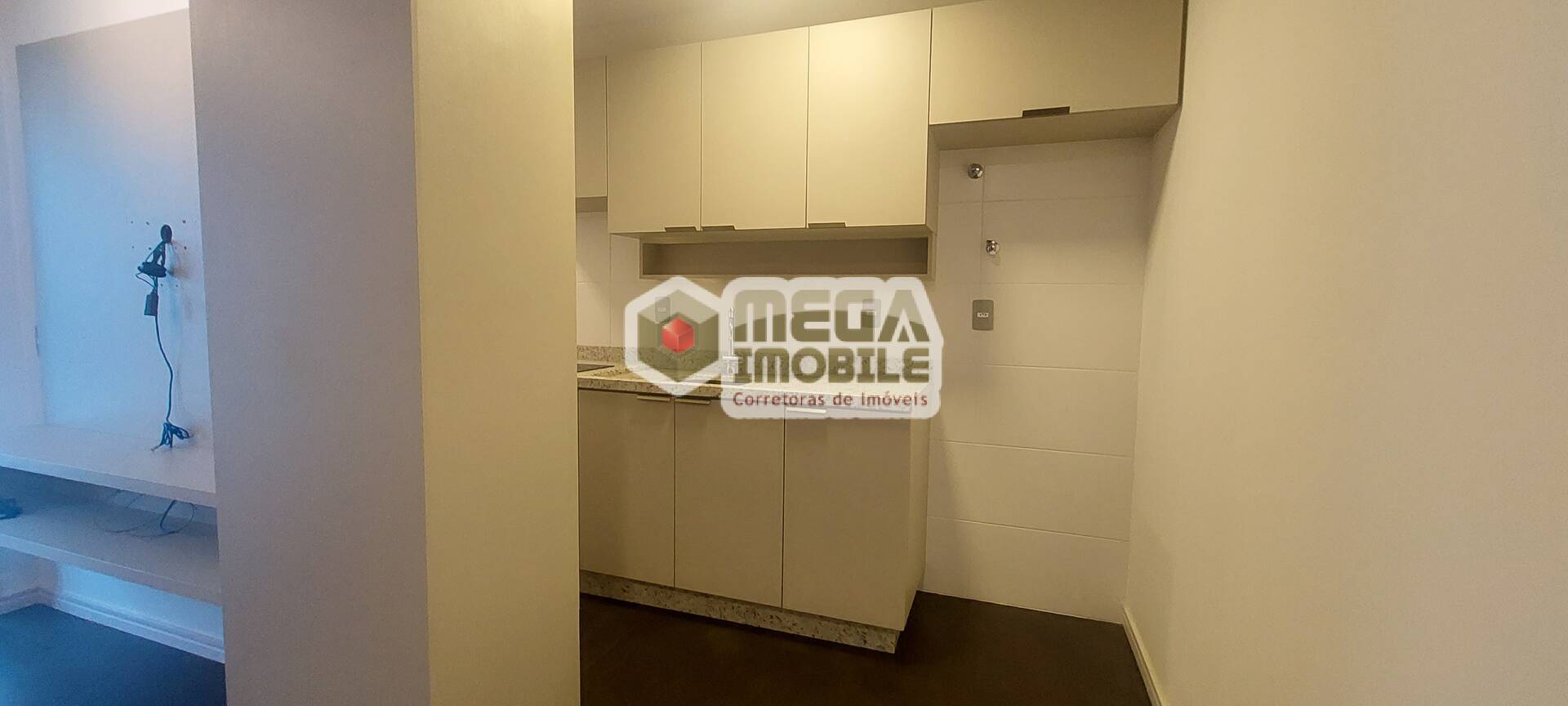 Apartamento à venda com 2 quartos, 72m² - Foto 28