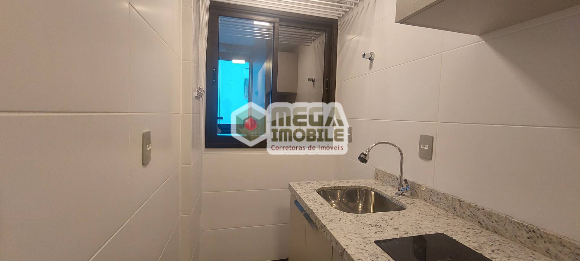 Apartamento à venda com 2 quartos, 72m² - Foto 32