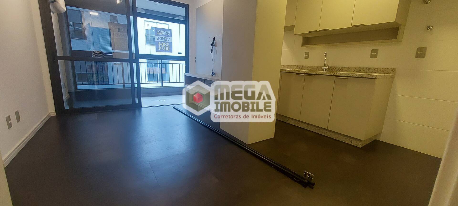 Apartamento à venda com 2 quartos, 72m² - Foto 1