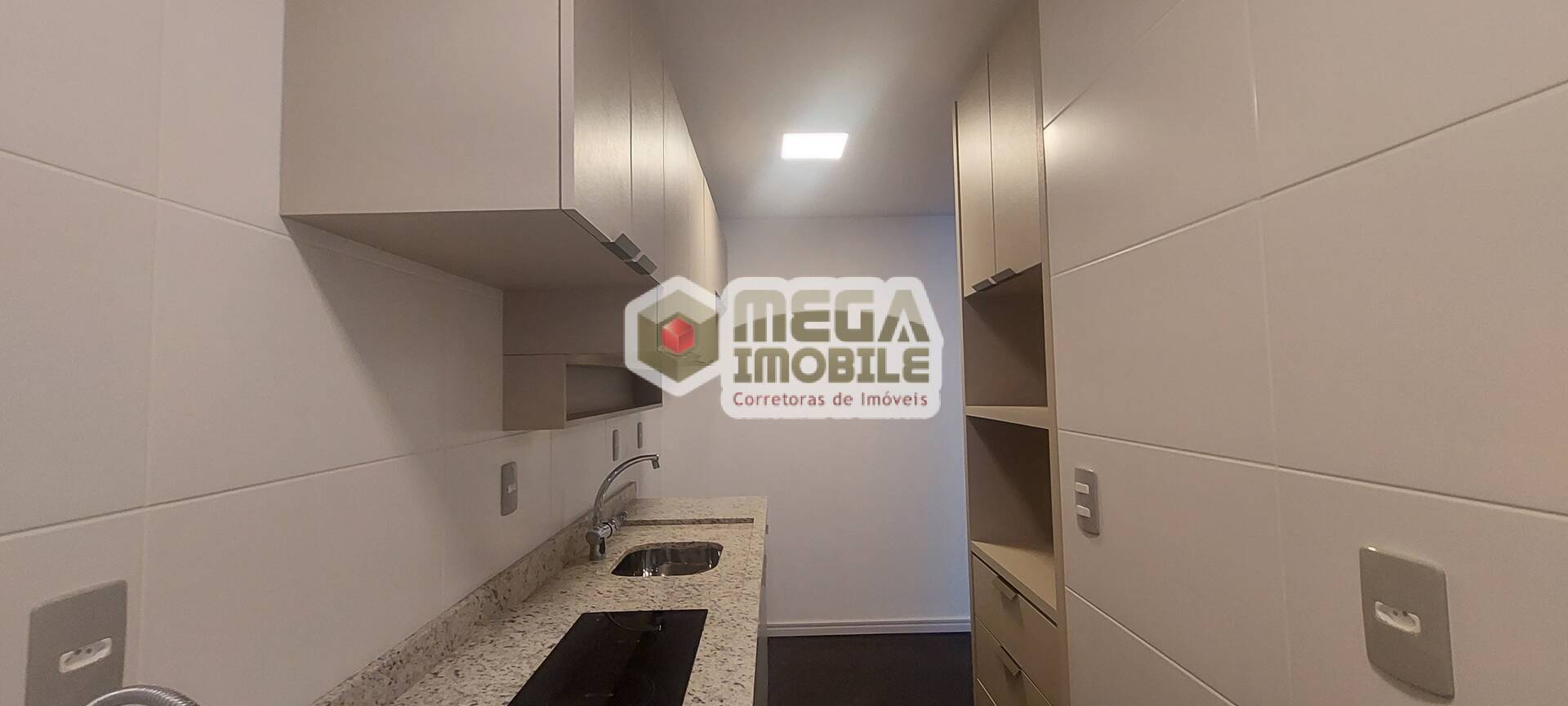 Apartamento à venda com 2 quartos, 72m² - Foto 47