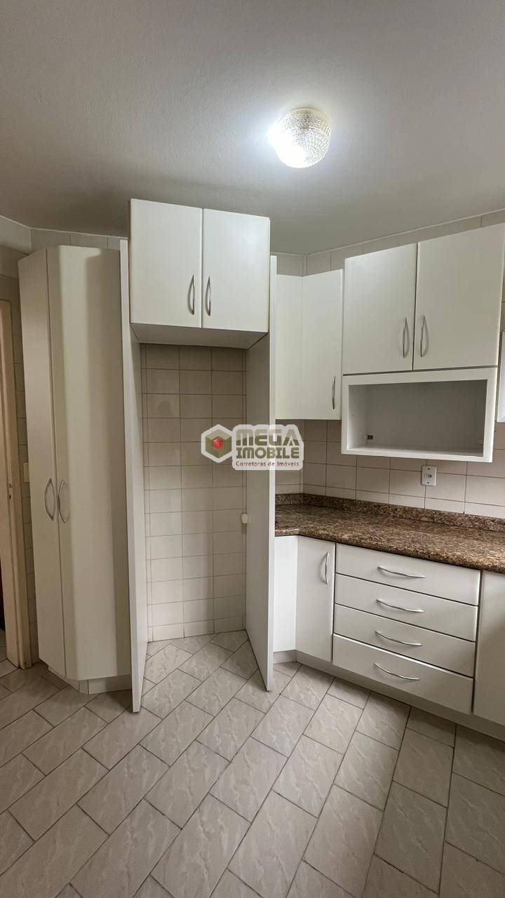 Apartamento à venda com 3 quartos, 95m² - Foto 6