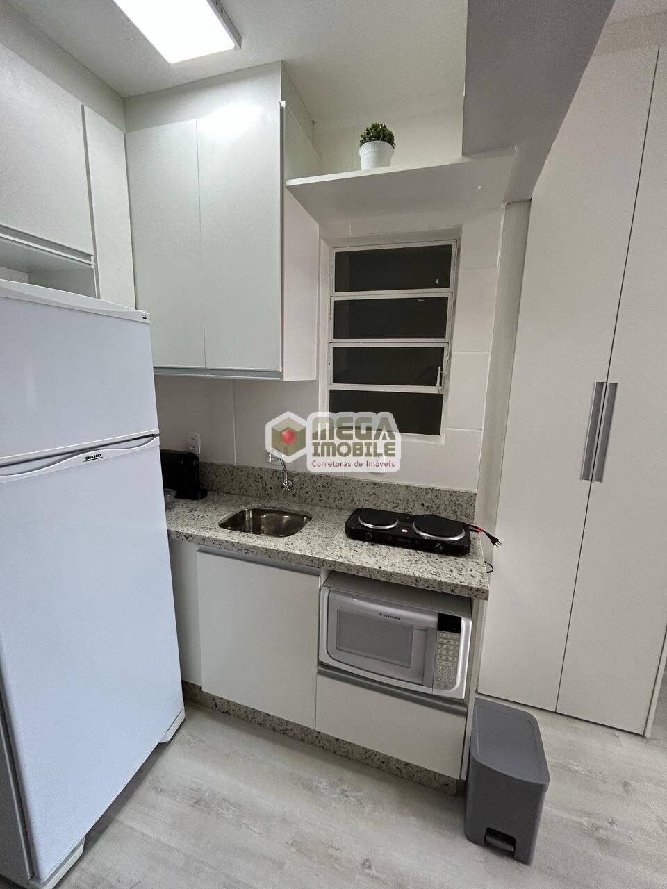 Apartamento à venda com 1 quarto, 40m² - Foto 9