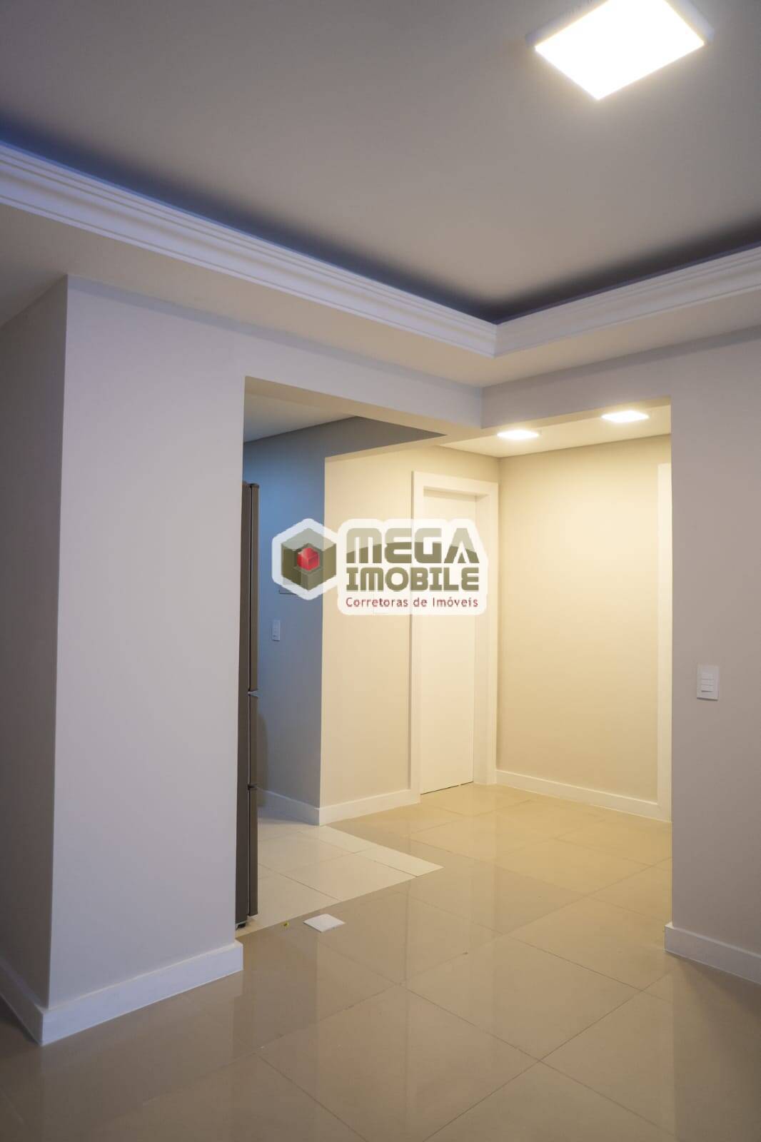 Apartamento à venda com 3 quartos, 96m² - Foto 8