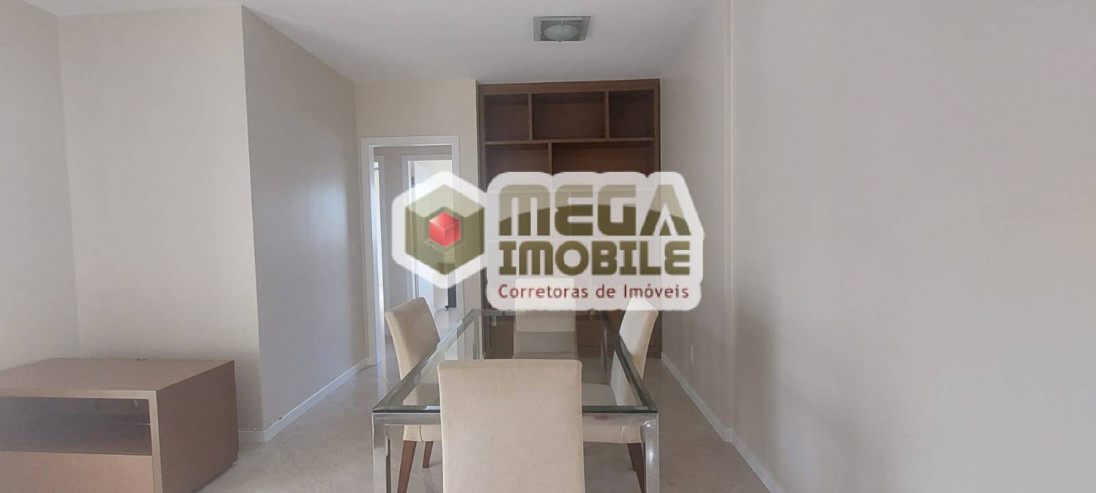 Apartamento à venda com 2 quartos, 70m² - Foto 18