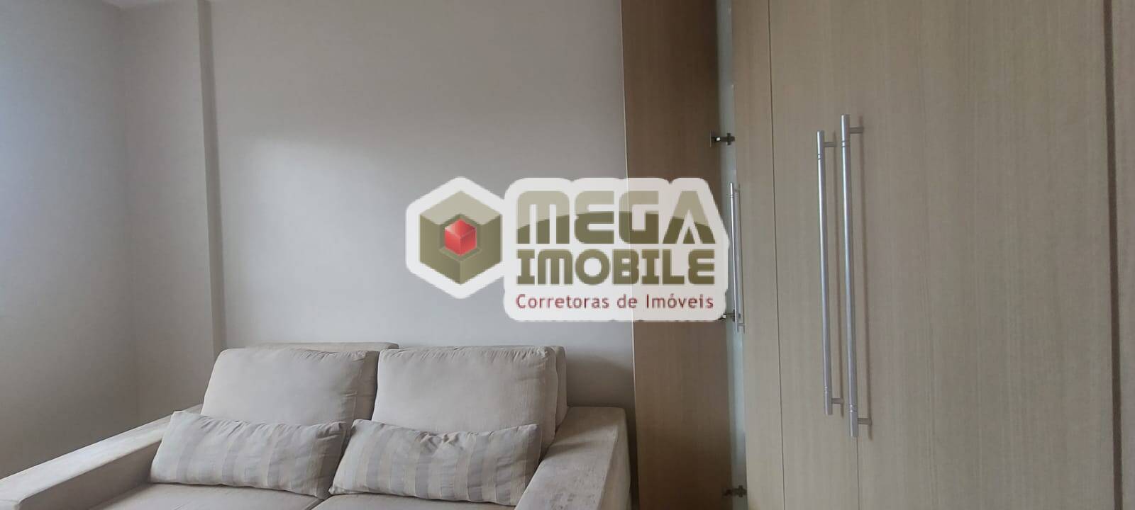 Apartamento à venda com 2 quartos, 70m² - Foto 32