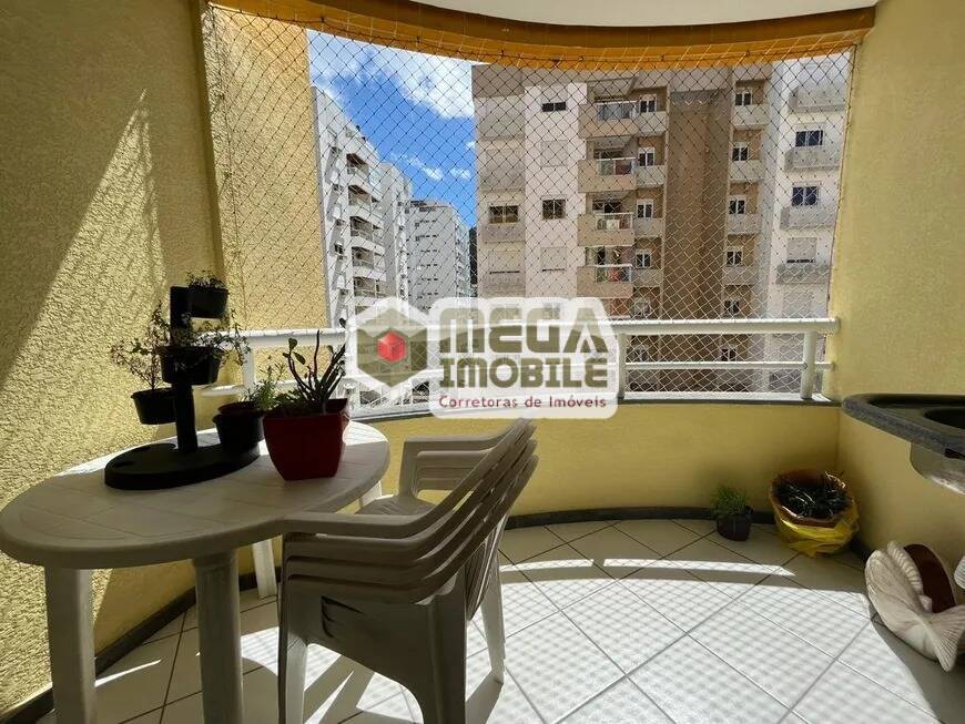 Apartamento à venda com 2 quartos, 72m² - Foto 9