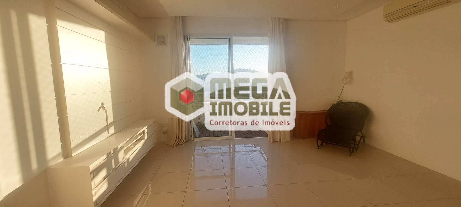 Apartamento à venda com 2 quartos, 70m² - Foto 7