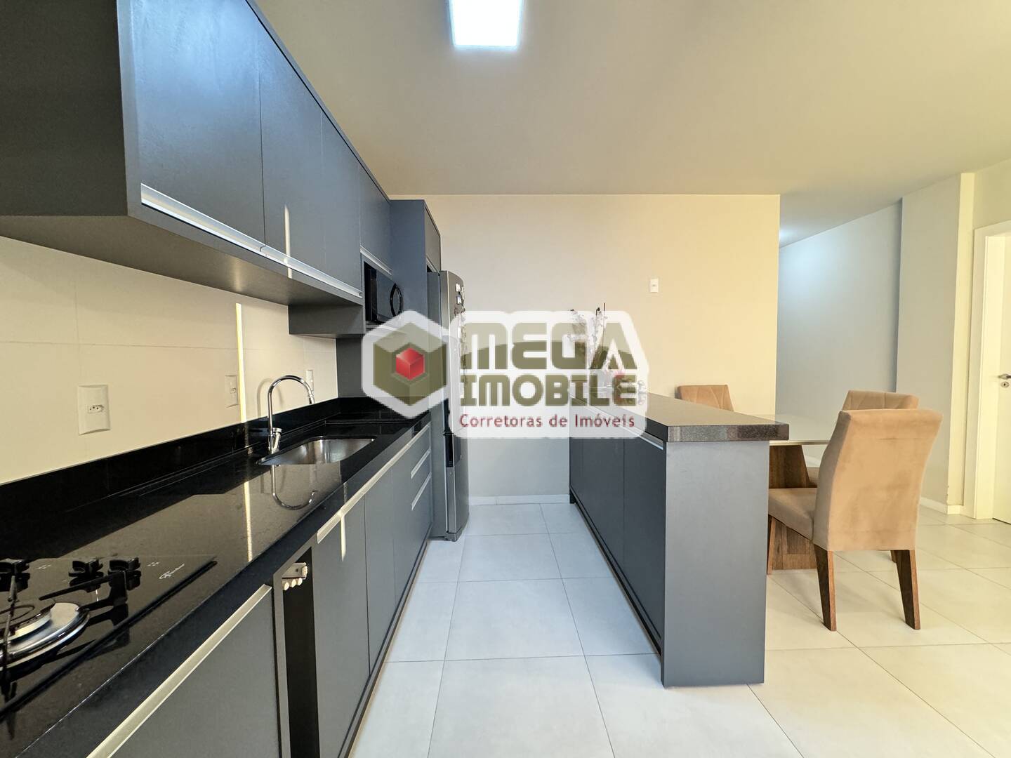 Apartamento à venda com 2 quartos, 73m² - Foto 27