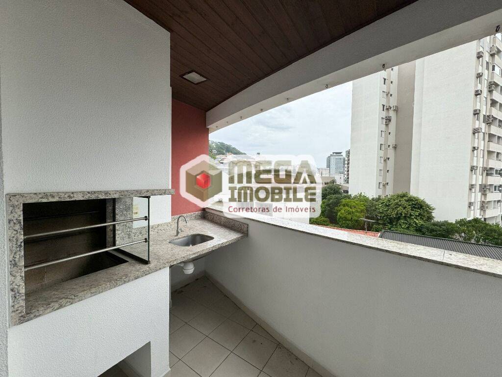 Apartamento à venda com 3 quartos, 93m² - Foto 2