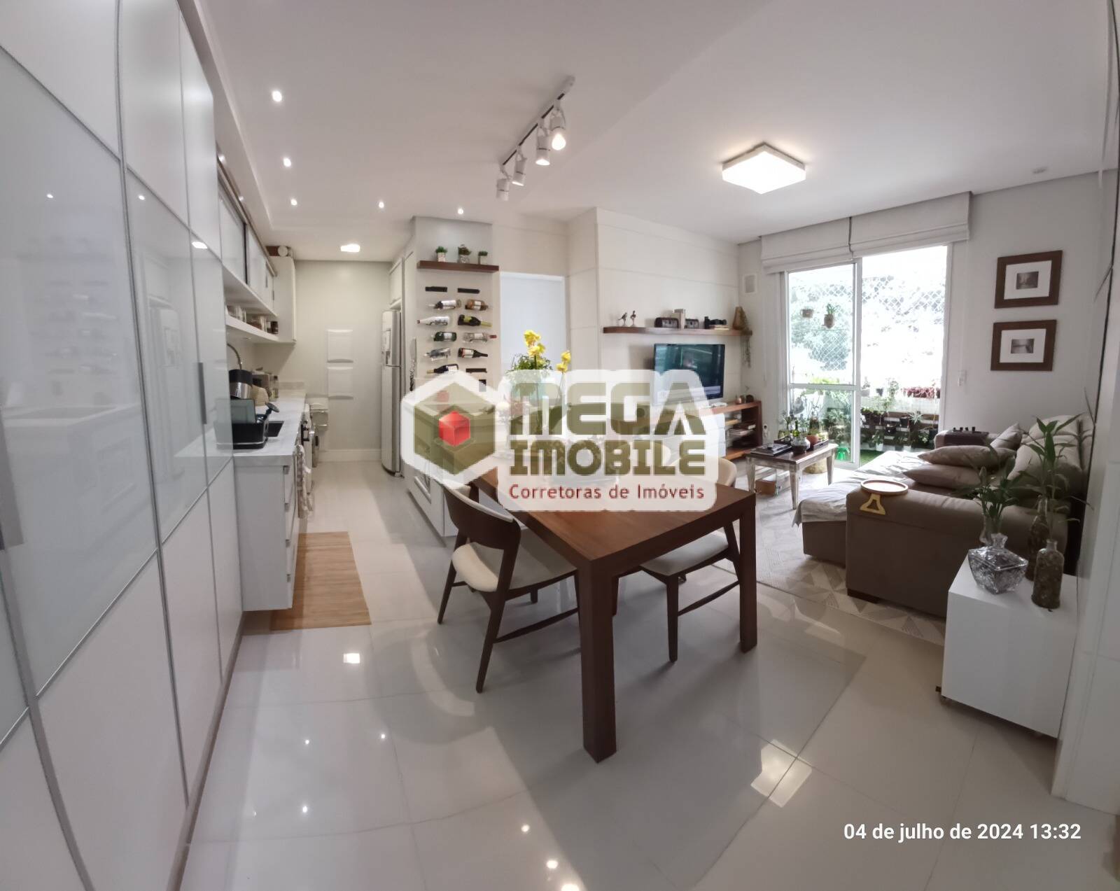 Apartamento à venda com 2 quartos, 70m² - Foto 5