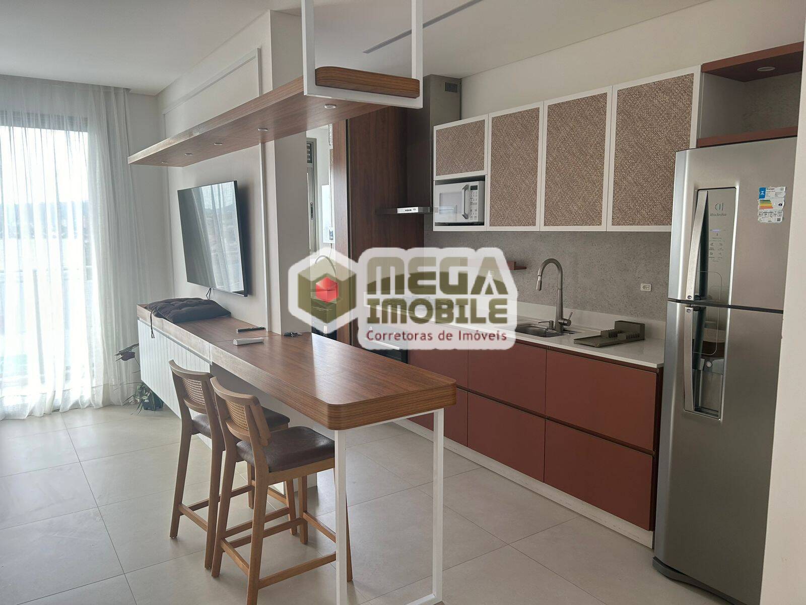 Apartamento à venda com 2 quartos, 75m² - Foto 1