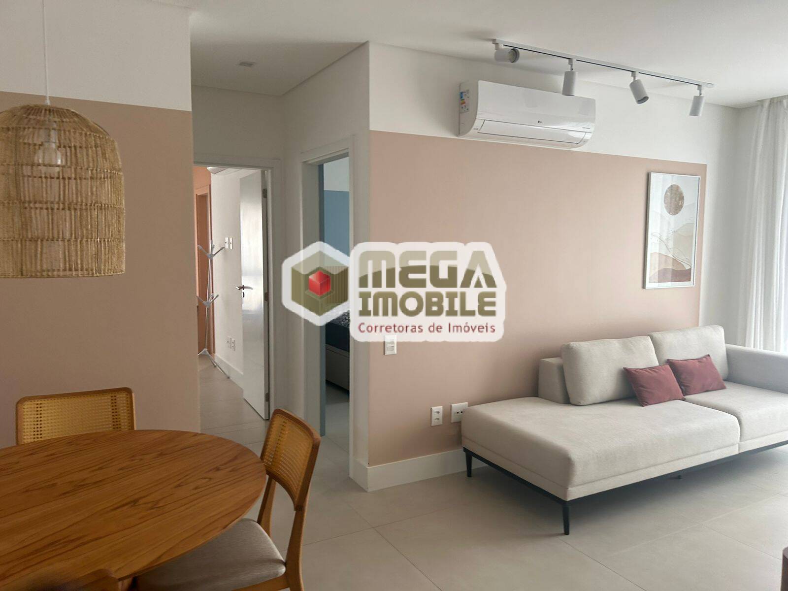 Apartamento à venda com 2 quartos, 75m² - Foto 35