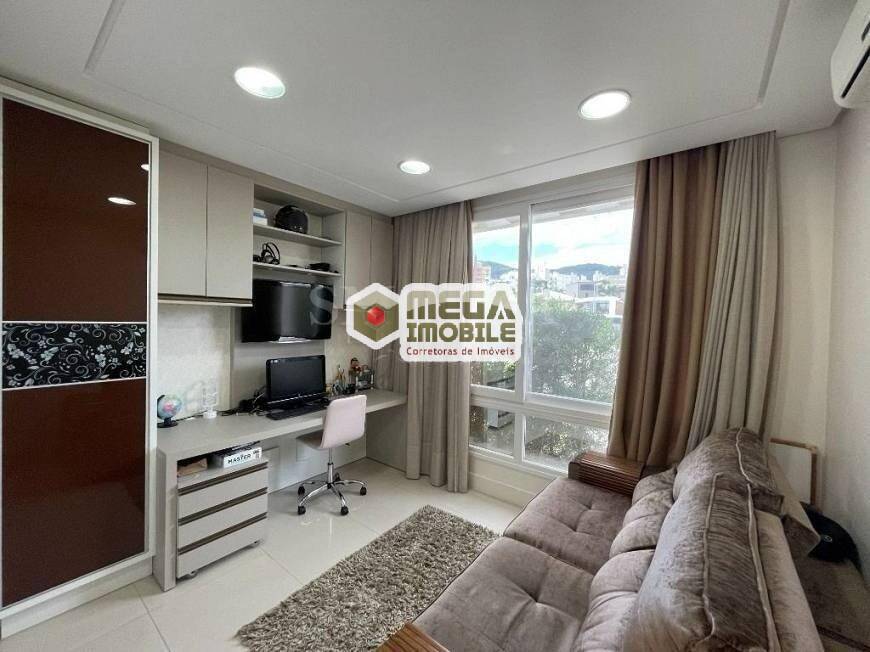 Casa à venda com 4 quartos, 350m² - Foto 13