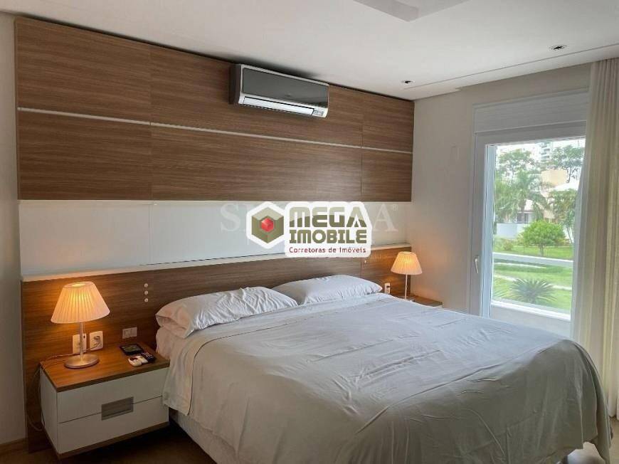 Casa à venda com 4 quartos, 350m² - Foto 20